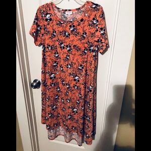 Disney collection Lularoe Carly Sz M